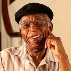 Chinua Achebe